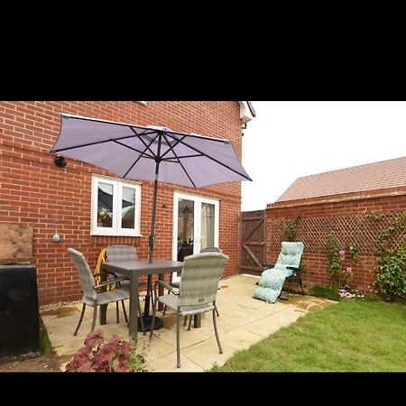 Beautiful En-Suite Room With Stairs Wokingham Eksteriør billede